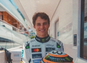 开云-迈凯伦横扫梅赛德斯，皮亚斯特里统治全场的简单介绍