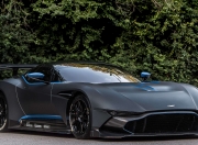 开云下载-F1年度争冠之夜，爱德华兹，在最后攻防前四秒完成逆天换胎