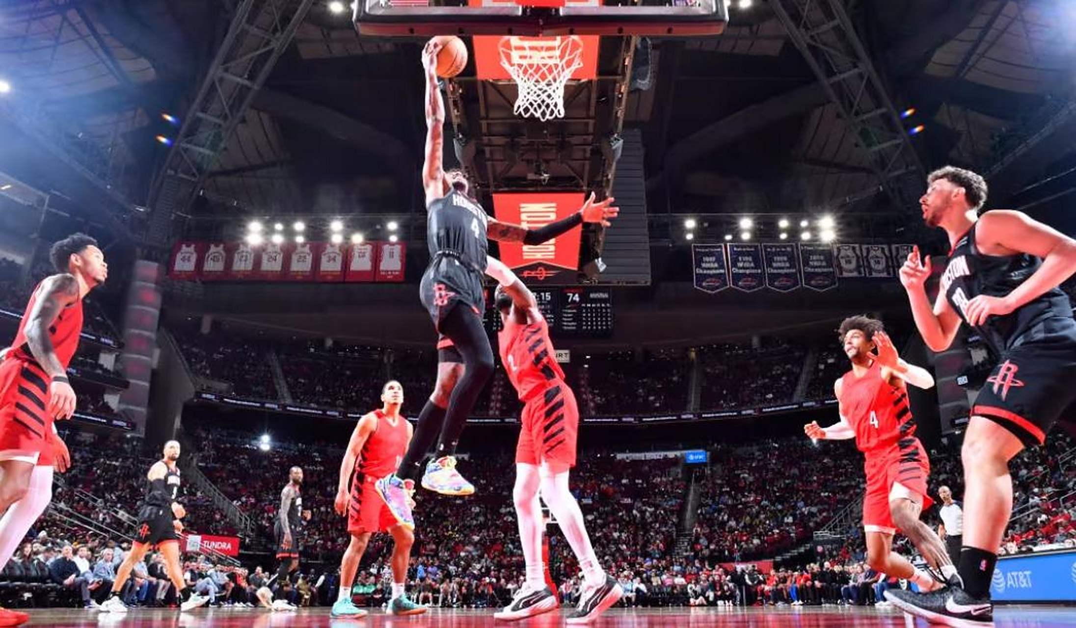 关于开拓者遭遇三连败，球队关键之时需稳定士气的信息