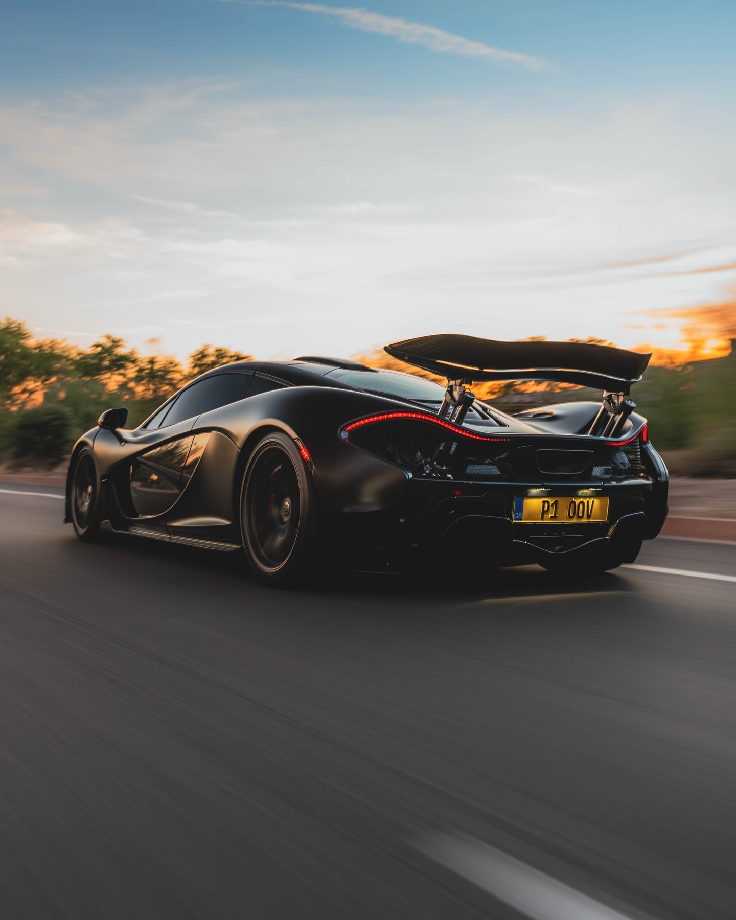 迈凯伦翻盘法拉利，阿隆索状态火热