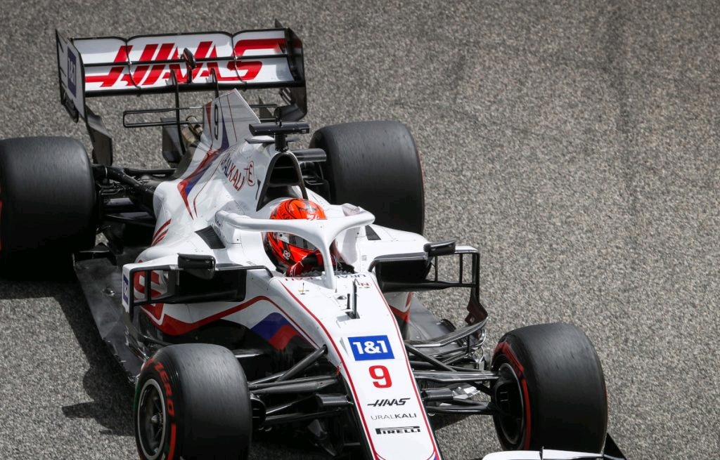 索伯车队横扫哈斯车队,诺里斯刷新纪录 索伯车队横扫哈斯车队,诺里斯刷新纪录