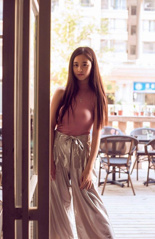 北欧风暴，哈兰德双响炮击溃加拿大，瑞典补时惊险突围