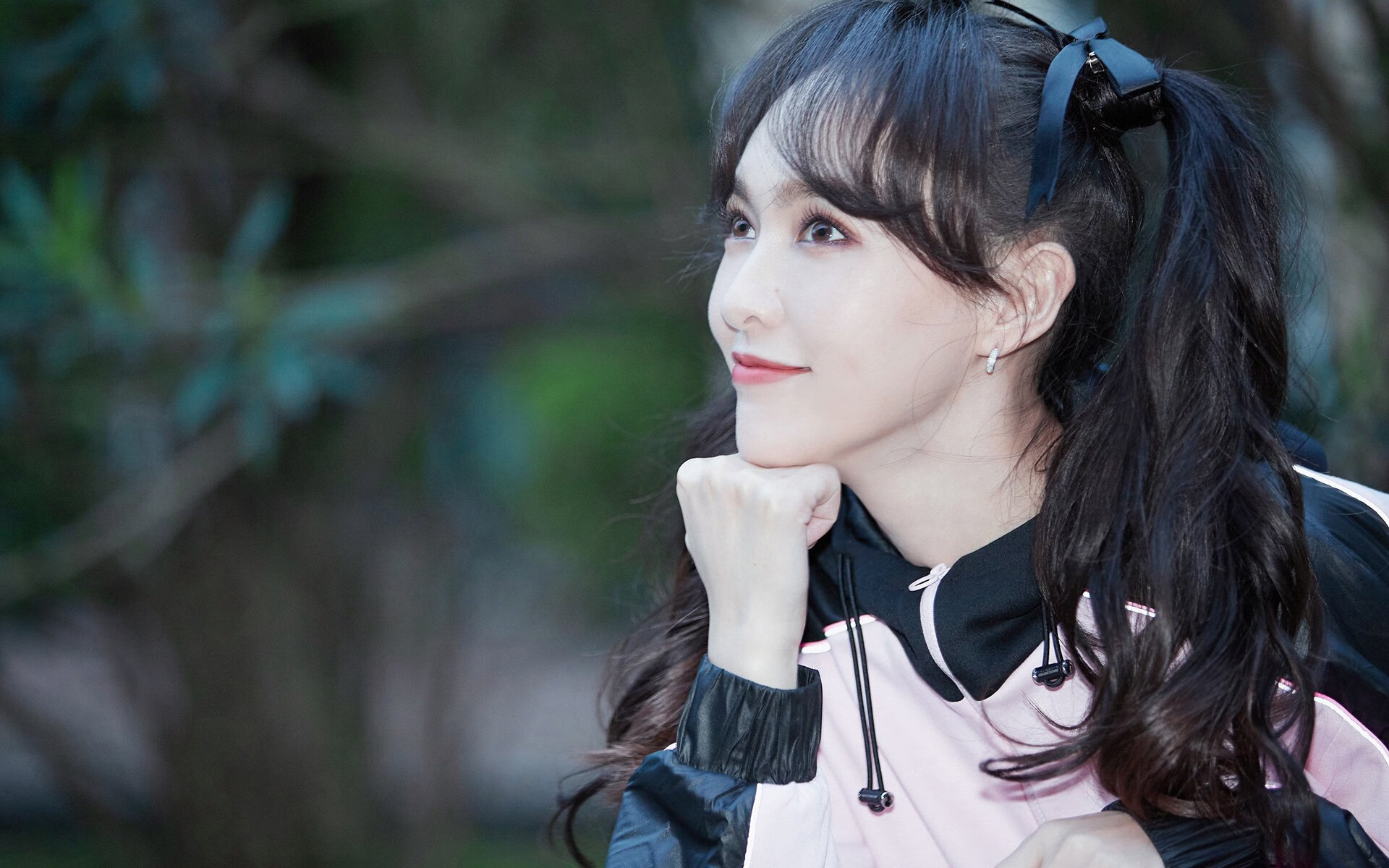 孙兴慜数据全面爆炸难换一胜，智利队绝境1球险胜比利亚雷亚尔揭示体育终极悖论