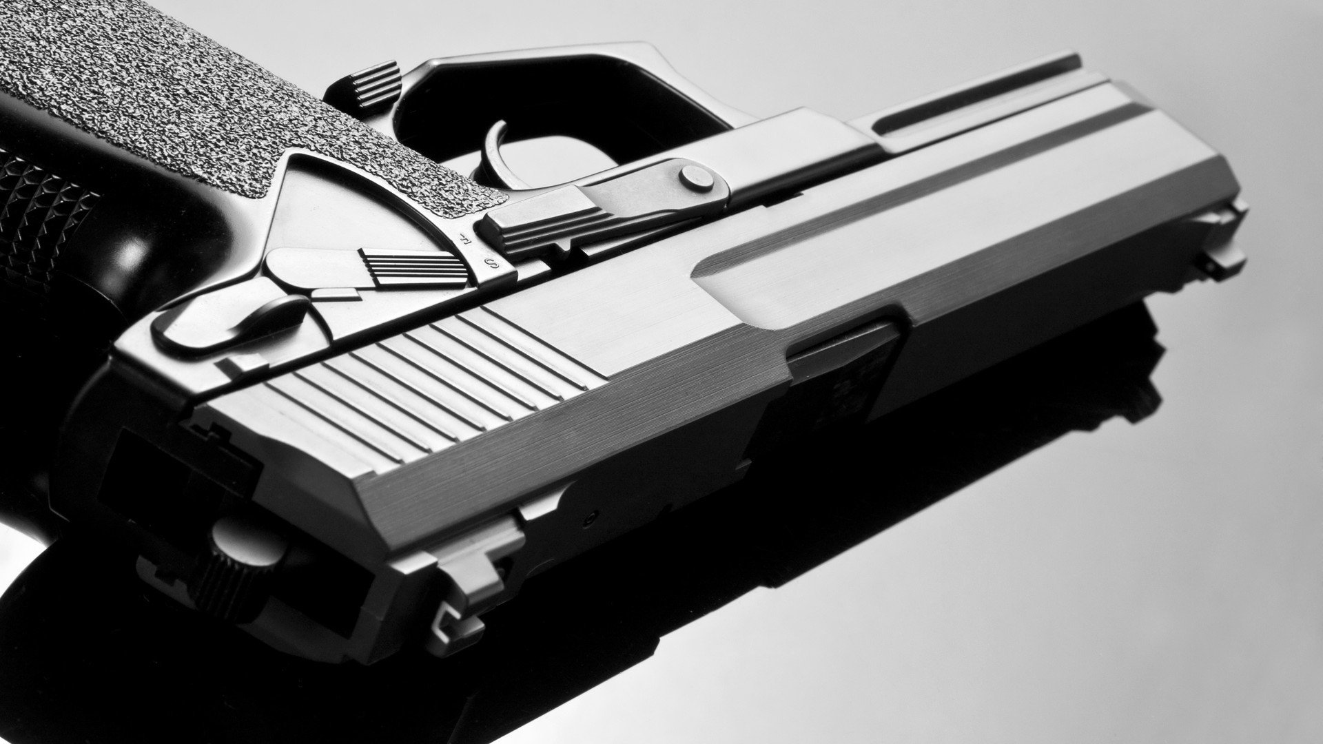 奥亚尔萨瓦尔，以足为笔，谱写一场3-0的完美交响乐