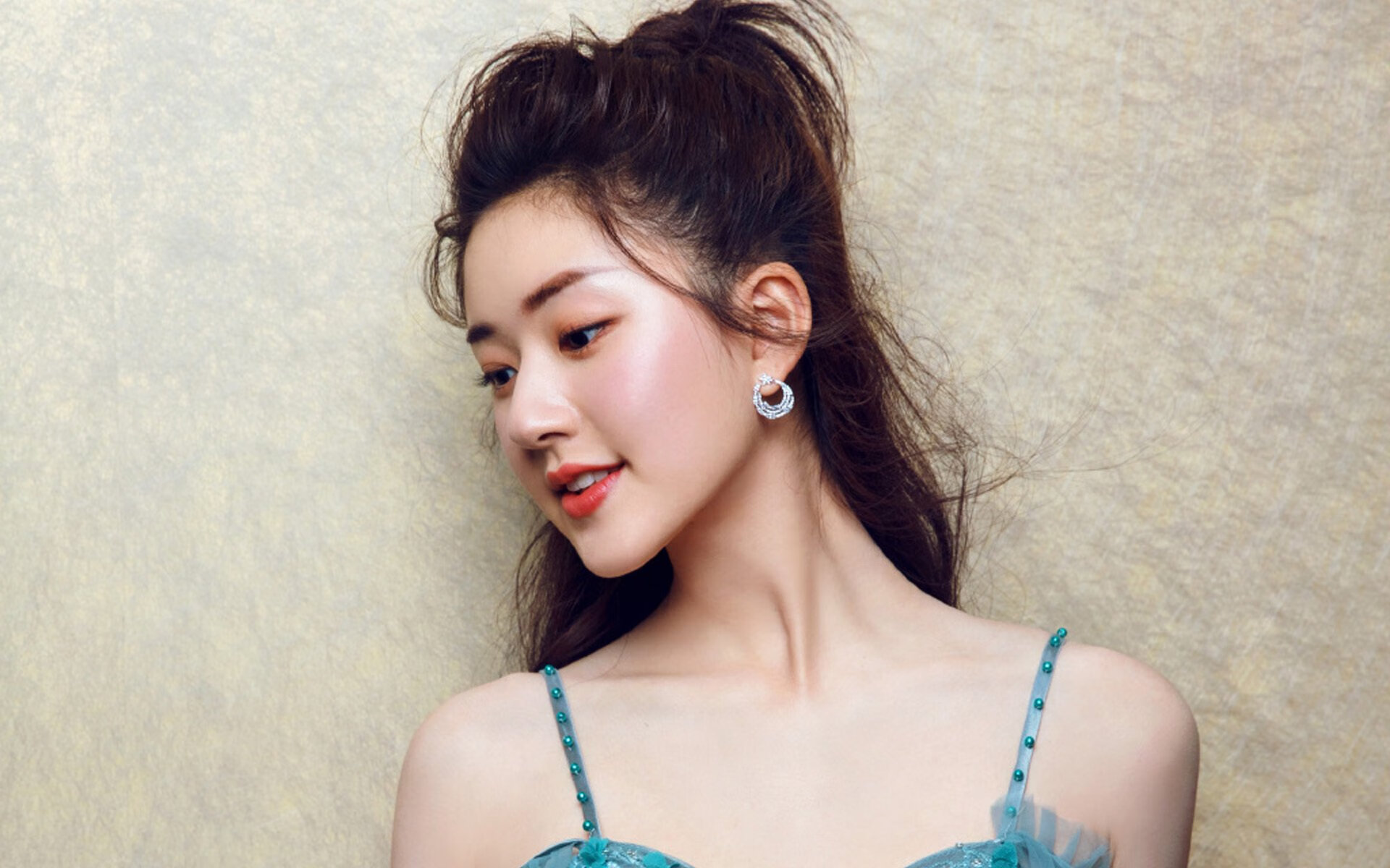 绿茵场与硬木地板的共鸣,当欧冠的悬念照进NBA的强行终结