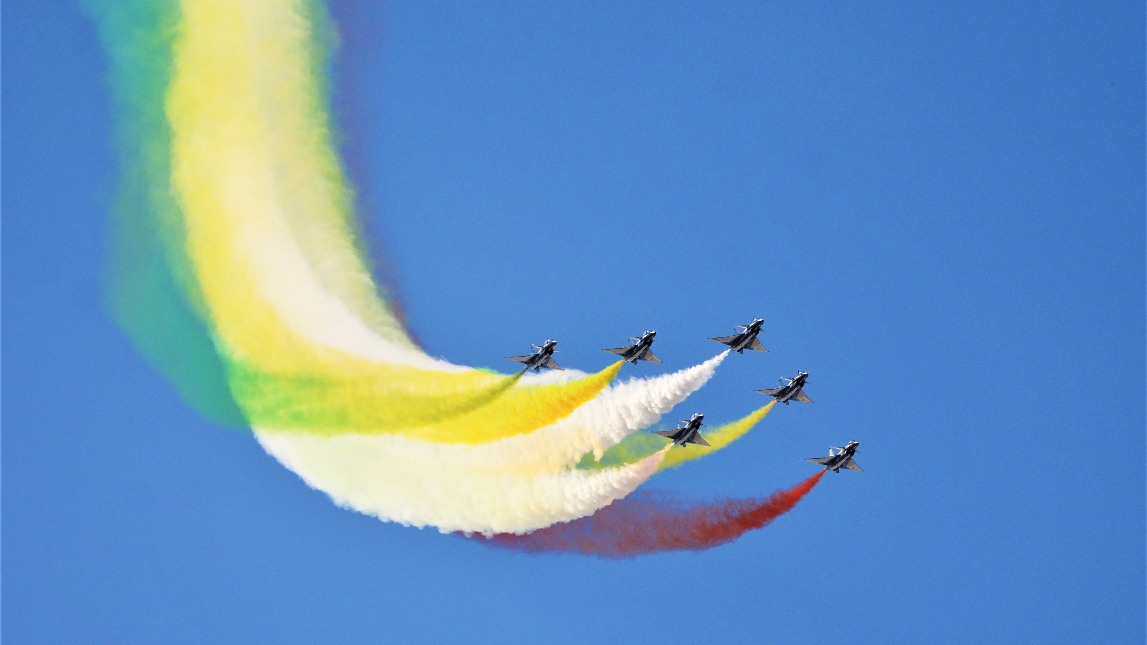 乌拉圭打穿曼城,本泽马进攻端无人可挡,一场改写足球史的逻辑风暴